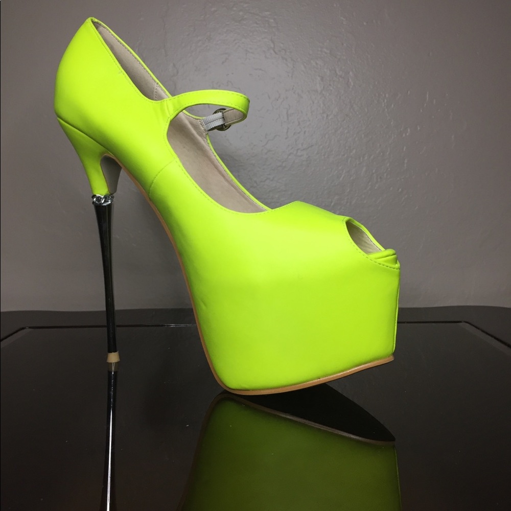 NWOT Red Kiss Neon Yellow Platform Stilettos